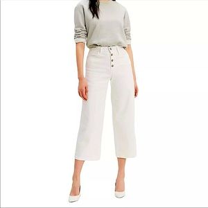 Levi’s White hot high rise sz 32